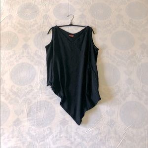 Oh My Gauze! Black Allie sleeveless V-neck tunic length tank top, size 1.